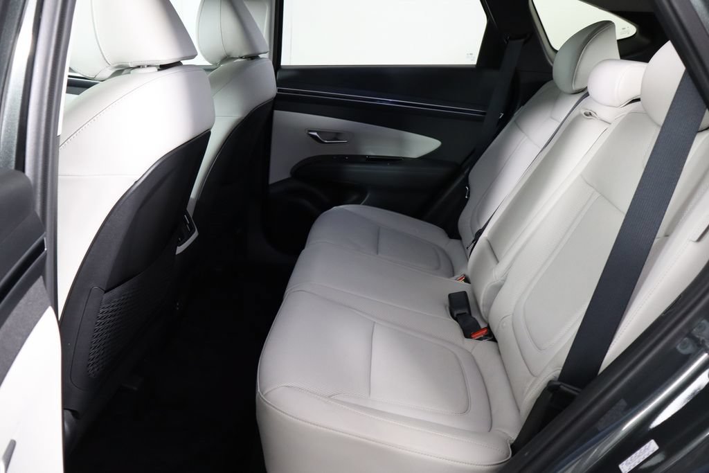 Used 2024 Hyundai Tucson Limited AWD/4WD image 17