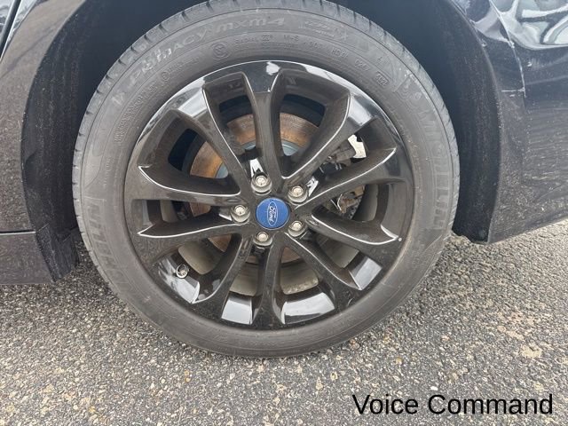 Used 2019 Ford Fusion SE image 4