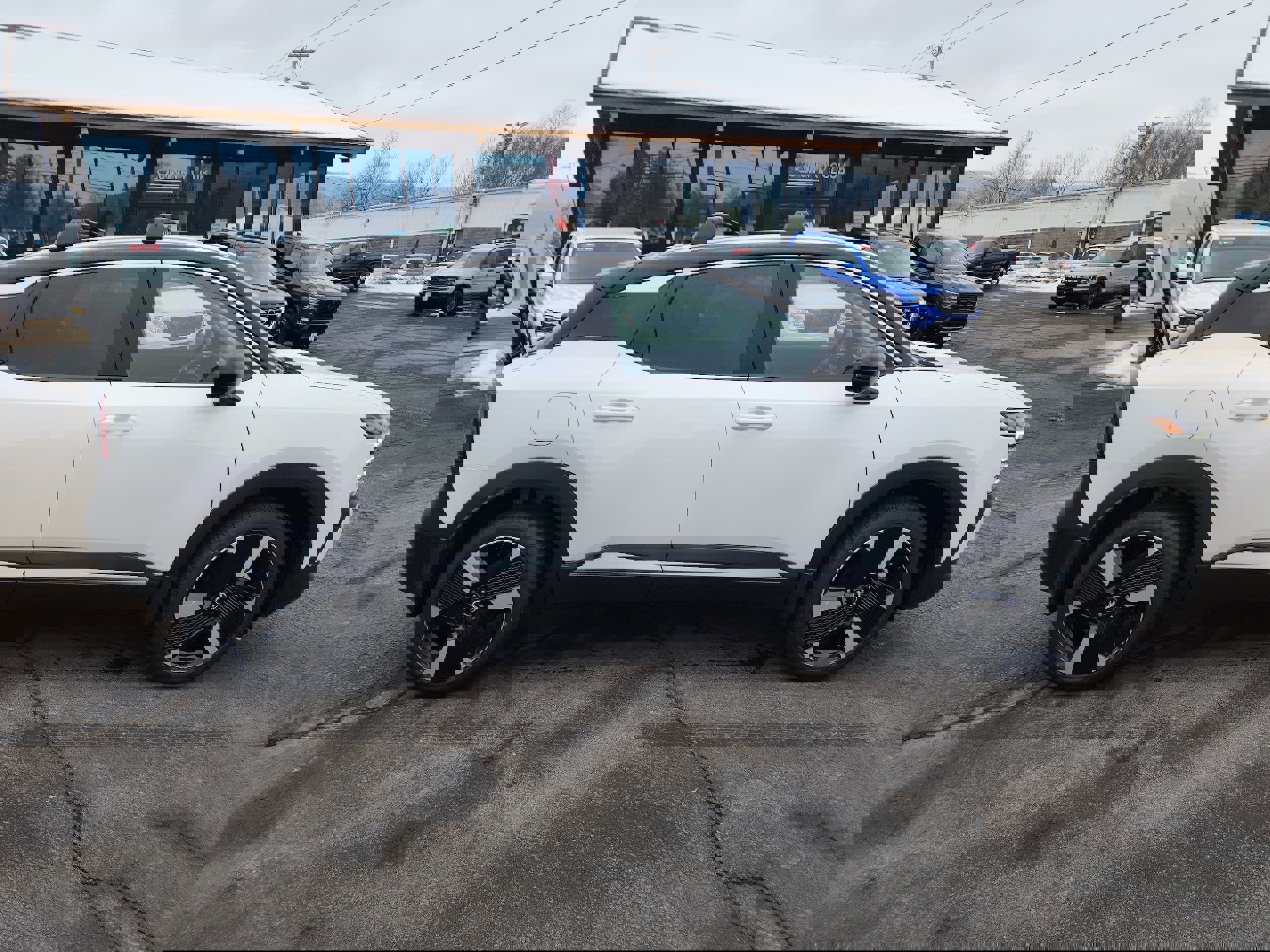 New 2026 Nissan Kicks SR w/ SR Premium Package image 9