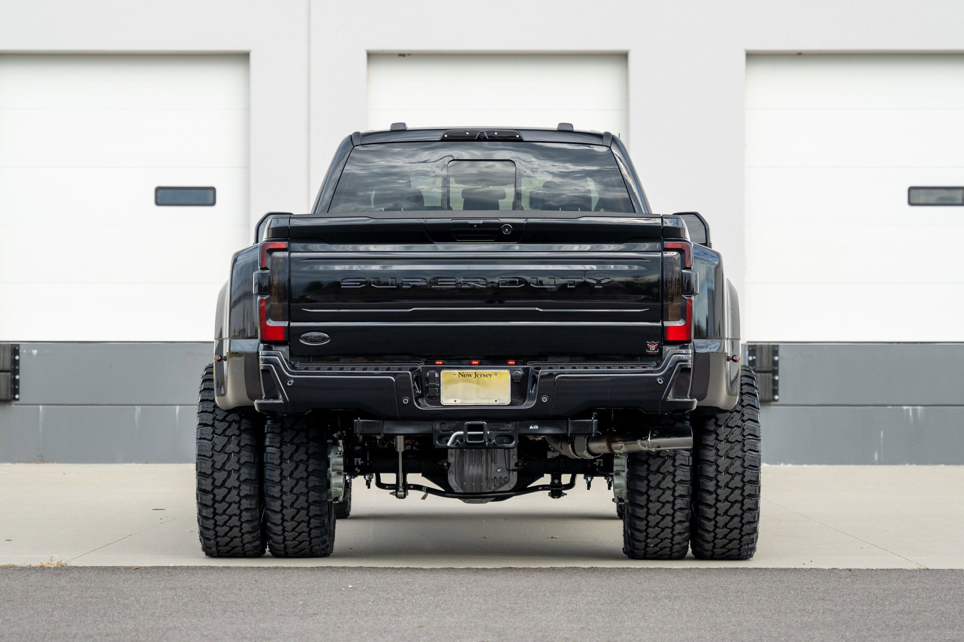 Used 2025 Ford F450 Platinum image 9