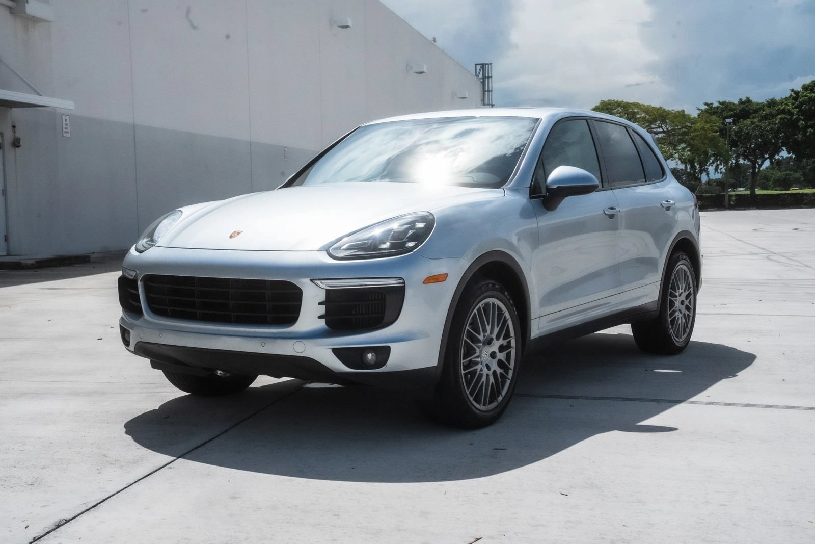 Used 2016 Porsche Cayenne S AWD/4WD image 12