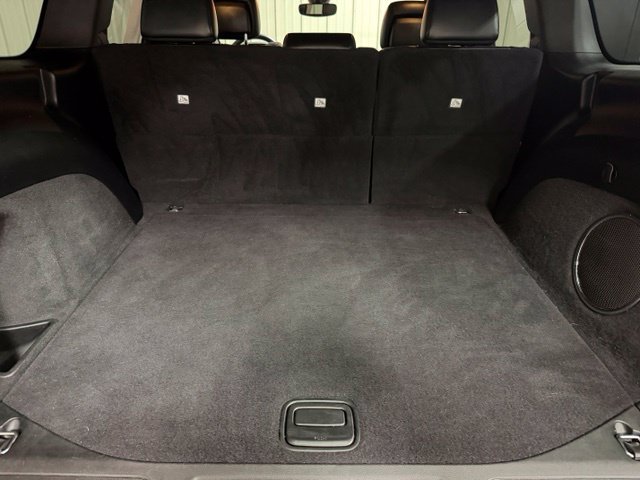 Used 2019 Jeep Grand Cherokee Altitude AWD/4WD image 21