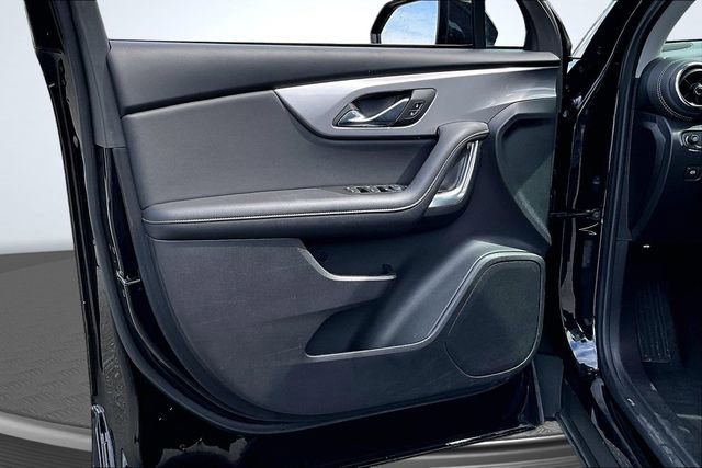 Used 2025 Chevrolet Blazer LT image 20