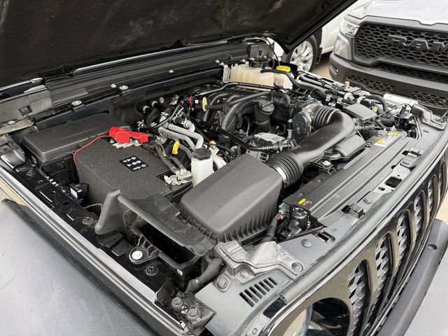 Used 2023 Jeep Gladiator Sport image 25