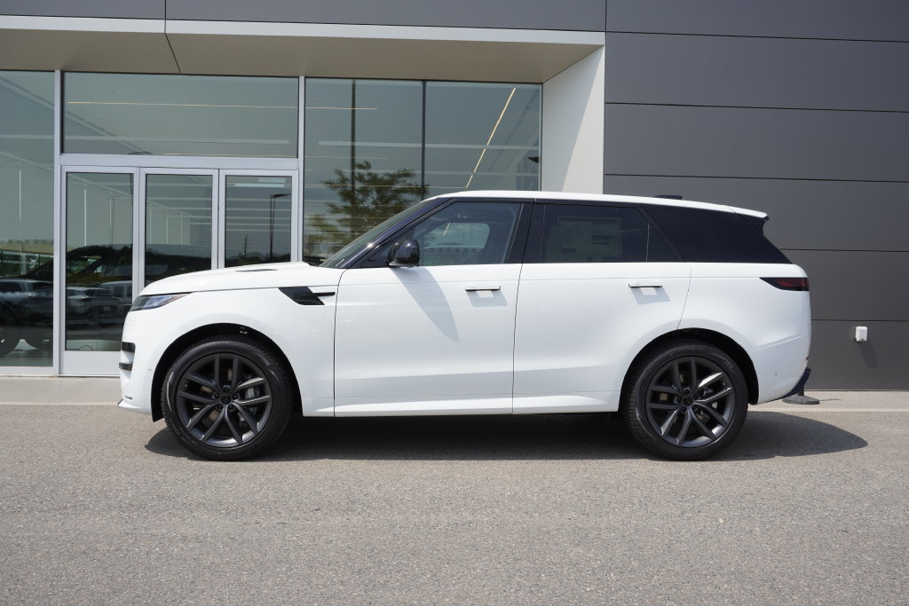 New 2026 Land Rover Range Rover Sport Dynamic SE AWD/4WD image 8