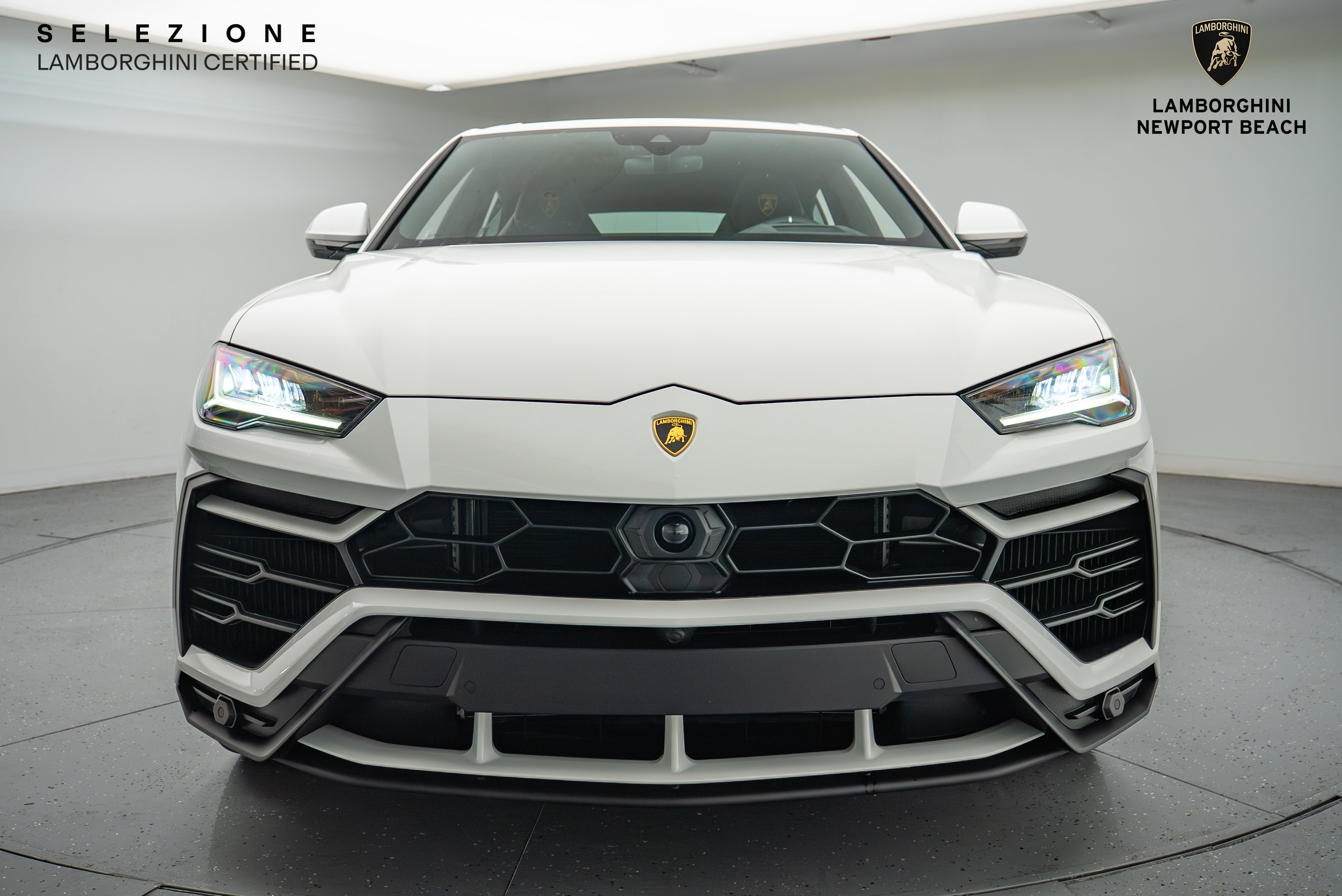 Used 2022 Lamborghini Urus image 11