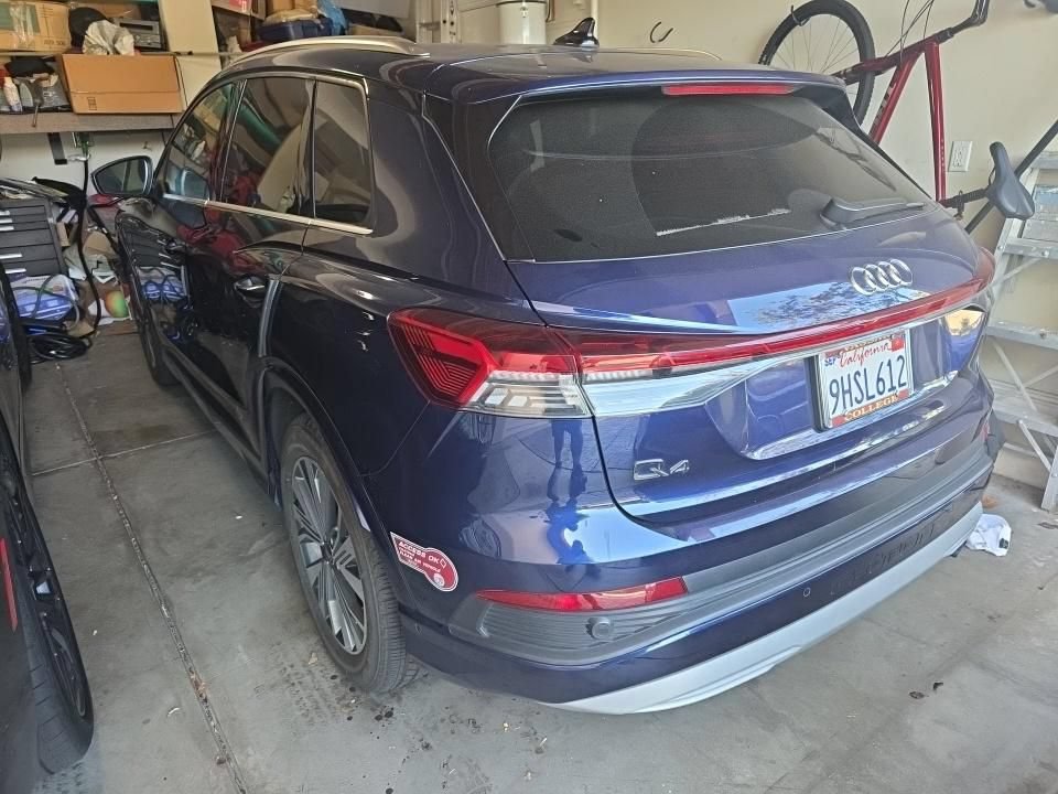 Used 2023 Audi Q4 e-tron Premium Plus w/ Premium Plus RWD image 3