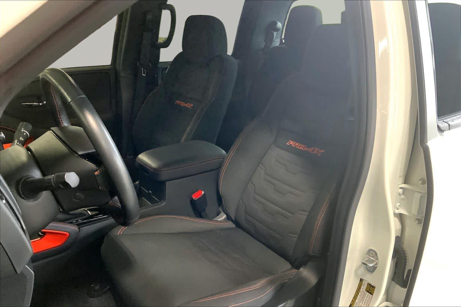 Used 2024 Nissan Frontier PRO-4X w/ Pro Convenience Package AWD/4WD image 8