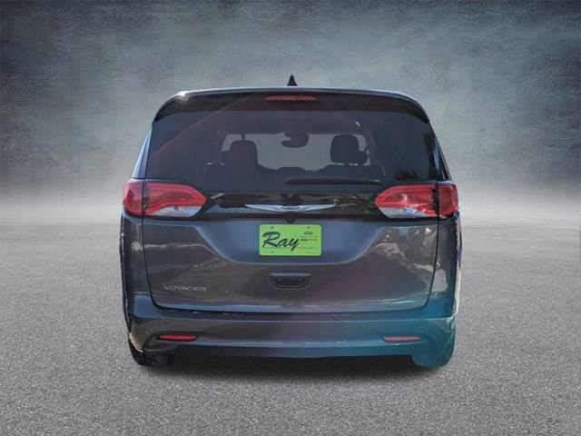 Certified 2023 Chrysler Voyager LX image 5