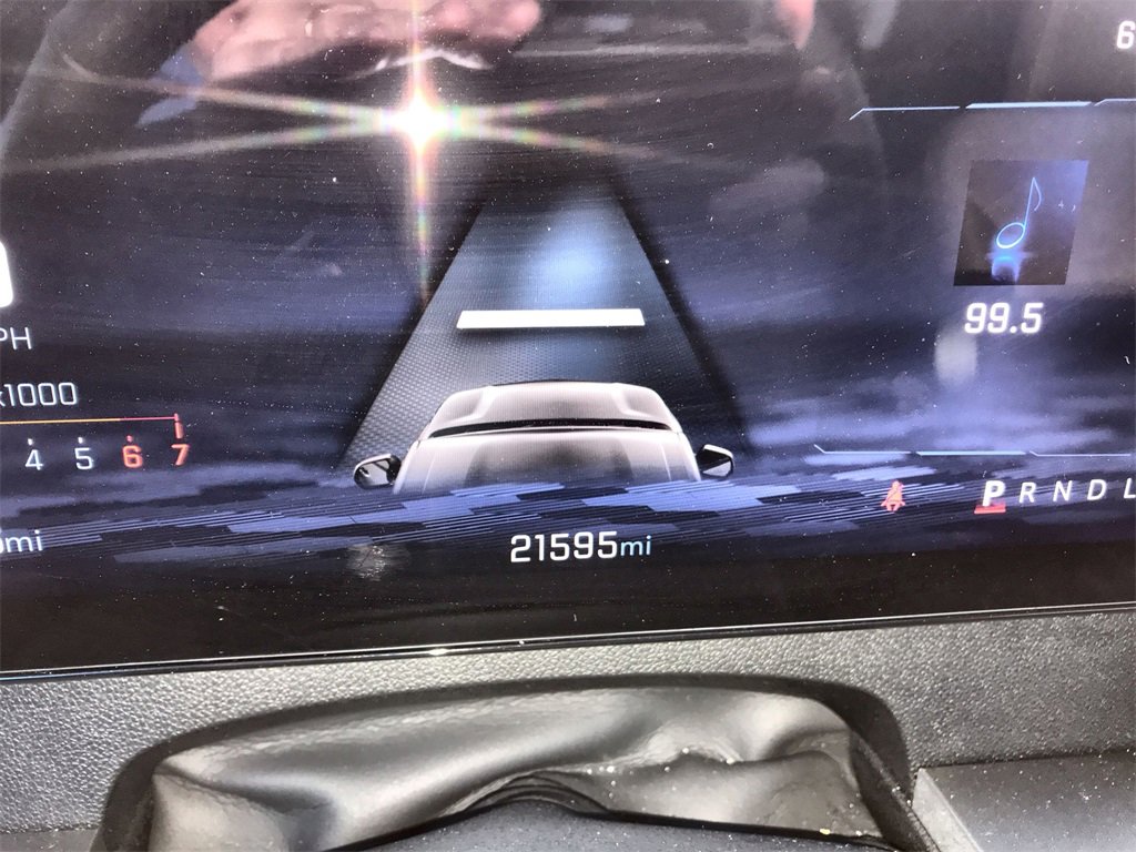 Used 2025 Chevrolet Traverse LT image 15