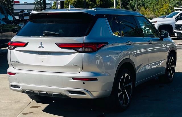 Used 2024 Mitsubishi Outlander SEL image 2