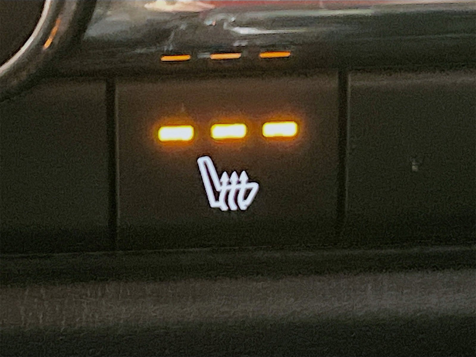 Used 2025 MAZDA CX-30 AWD 2.5 S w/ Premium Package image 21