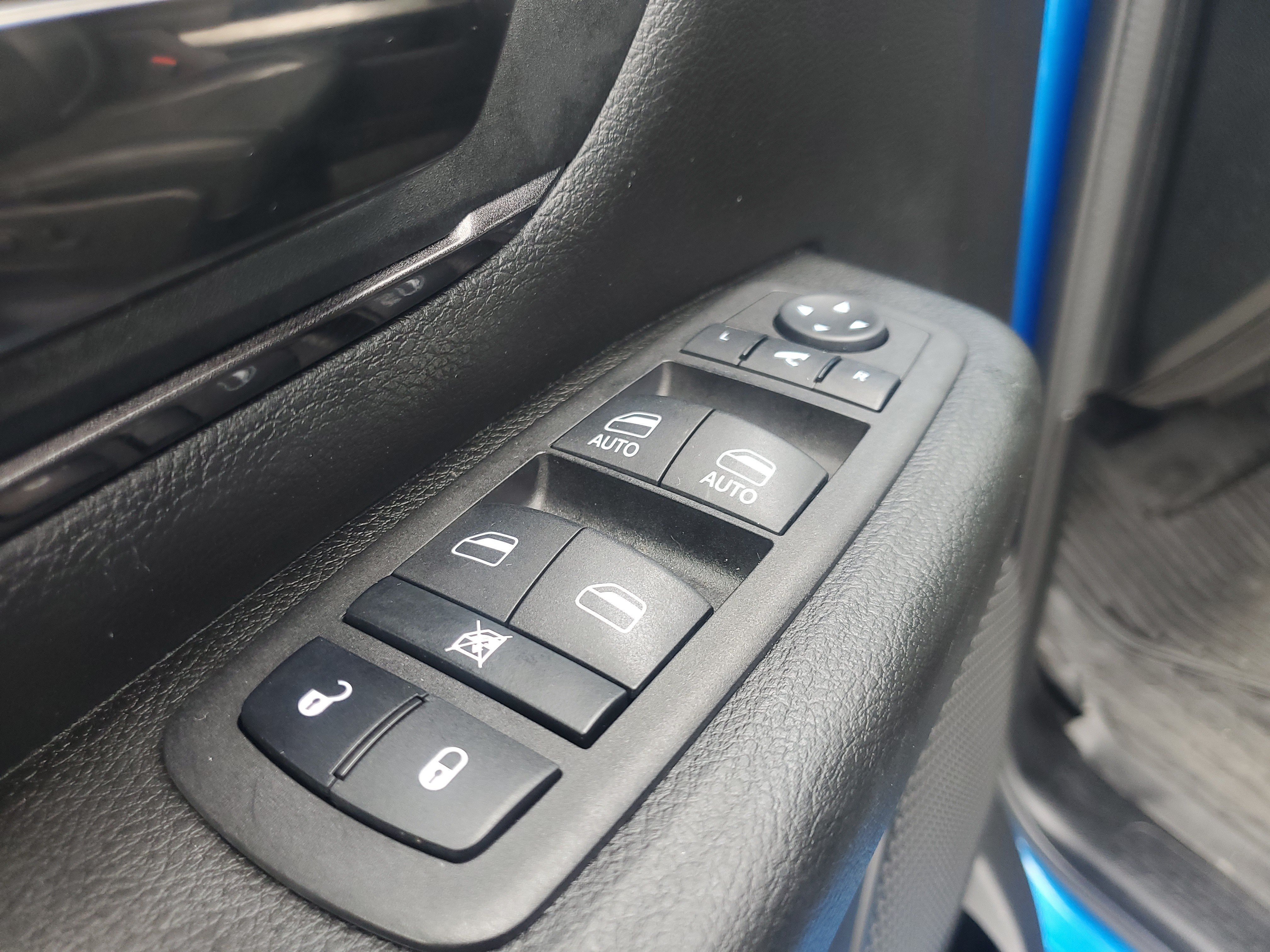 Used 2023 RAM 1500 Big Horn AWD/4WD image 25