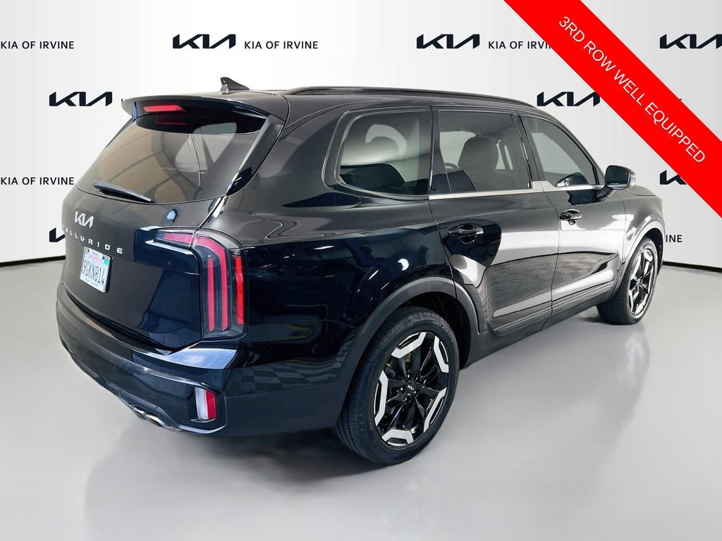 Certified 2023 Kia Telluride EX w/ EX Captain's Chair Package FWD image 8