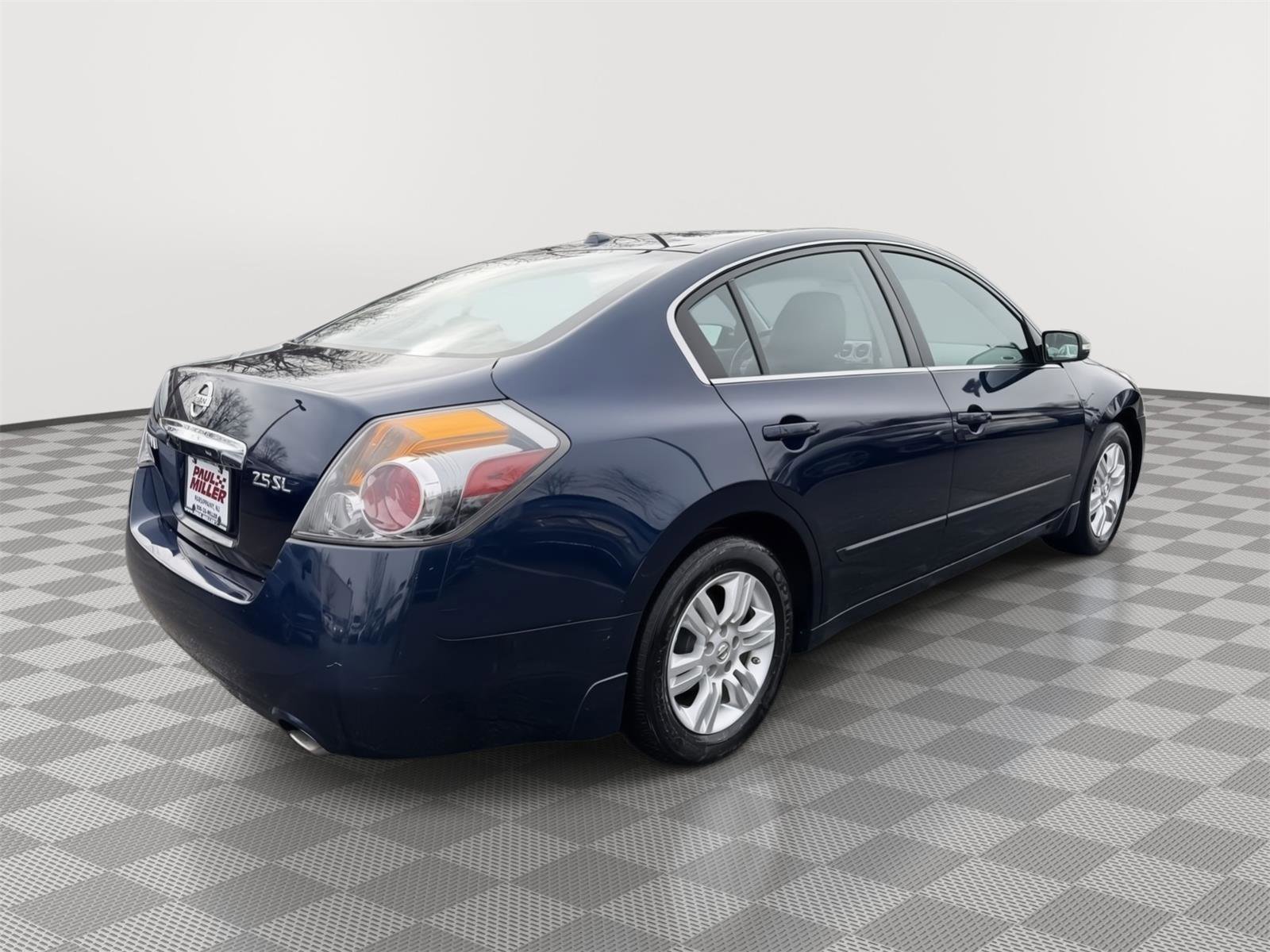 Used 2010 Nissan Altima 2.5 SL w/ SL Pkg image 6