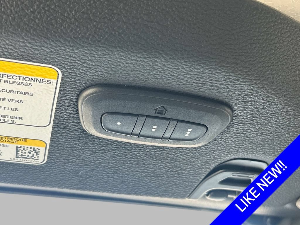 Certified 2025 Jeep Gladiator Sport AWD/4WD image 32