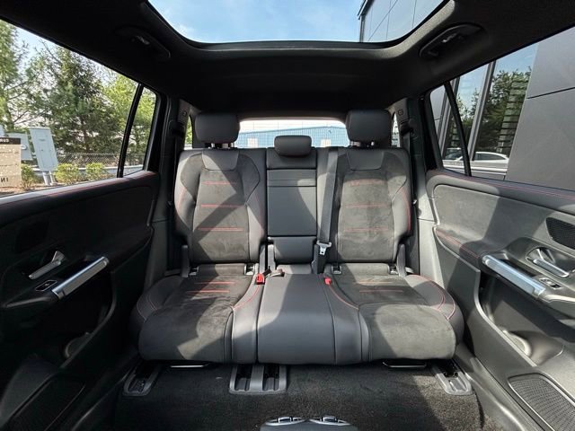 Used 2026 Mercedes-Benz GLB 250 4MATIC image 53