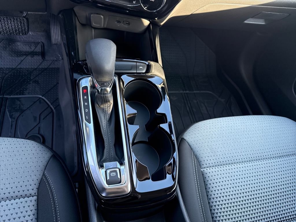 New 2025 Chevrolet Trax LT w/ LT Convenience Package image 13