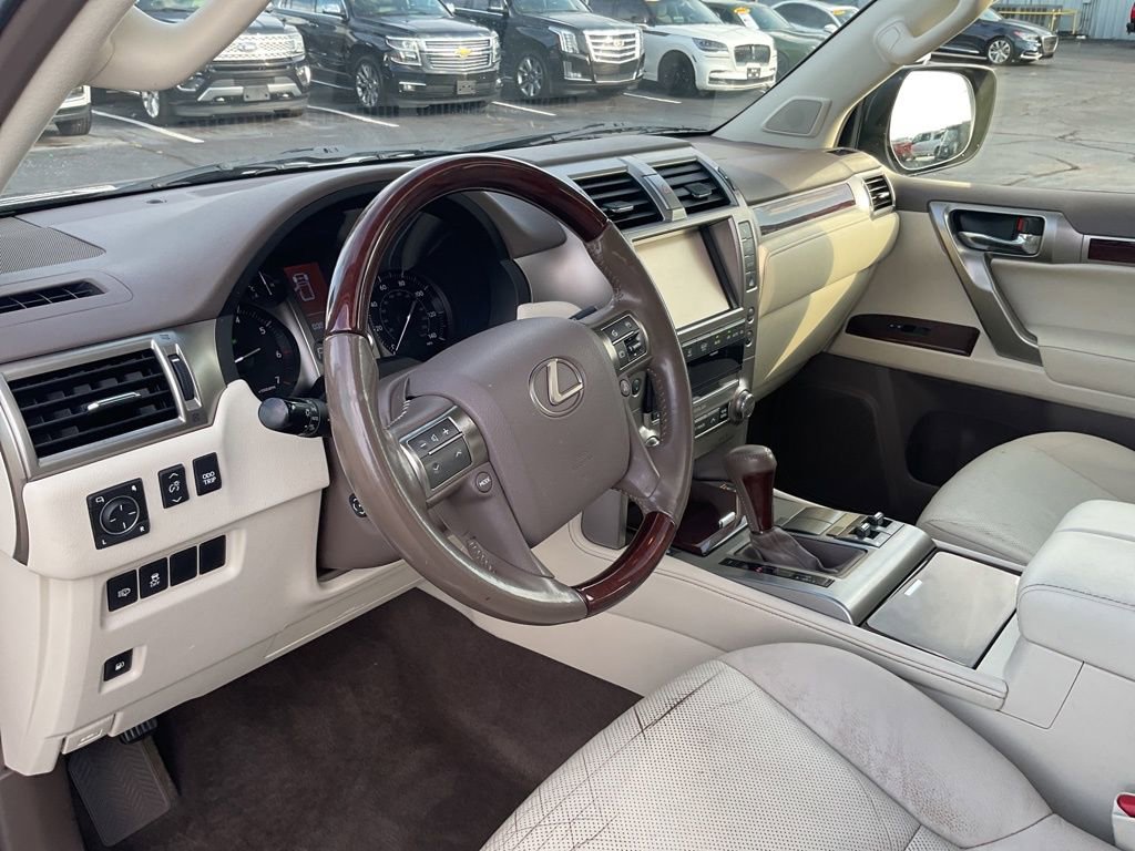 Used 2015 Lexus GX 460 image 13