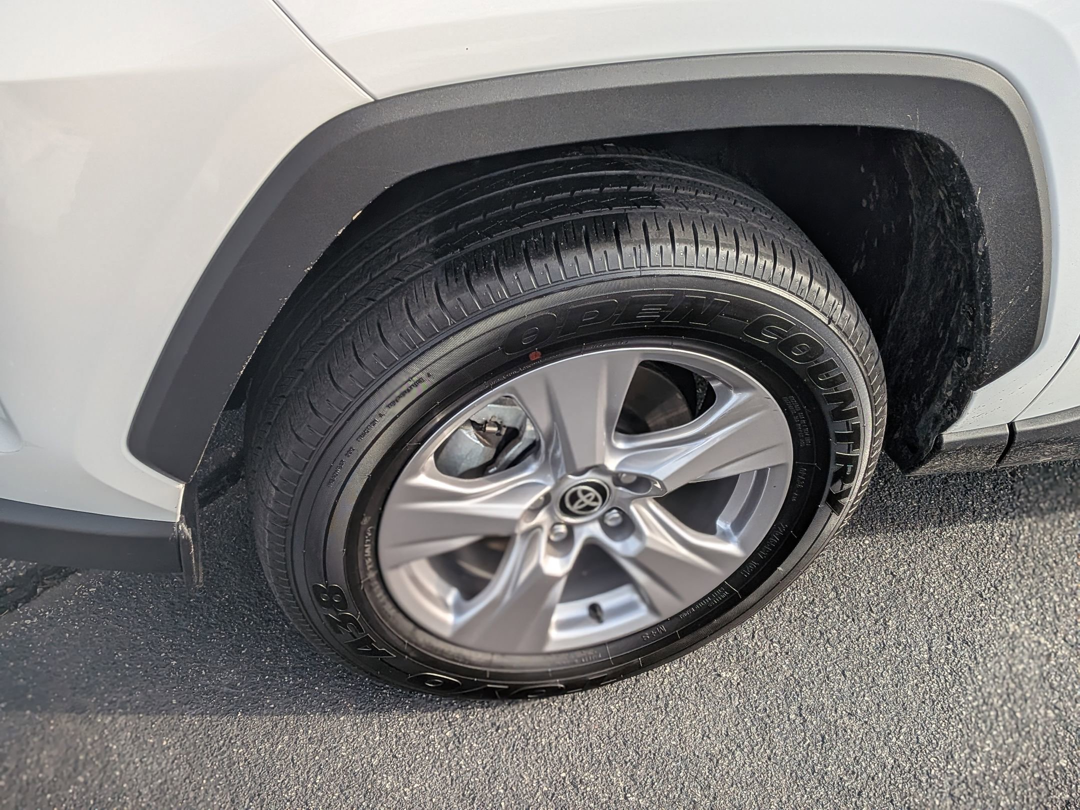 Used 2025 Toyota RAV4 XLE w/ Weather Package image 12