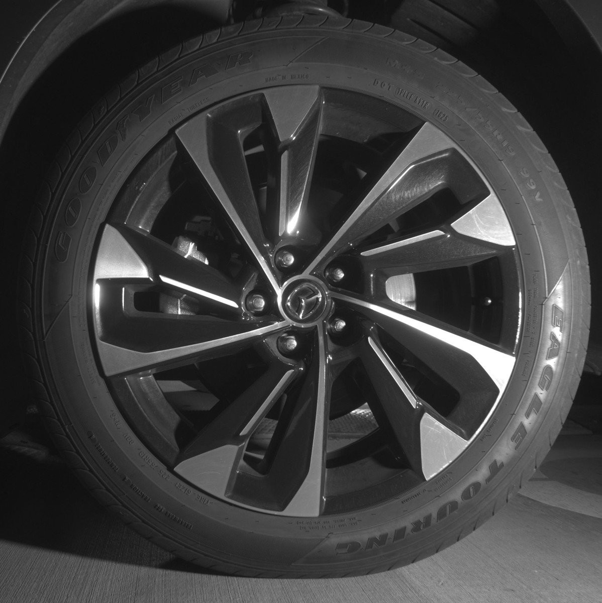 Used 2025 MAZDA CX-50 2.5 Hybrid w/ Premium Plus Pkg image 12