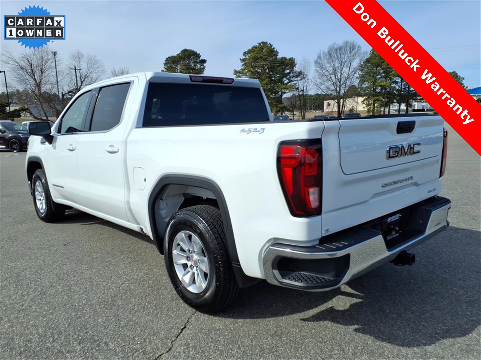 Used 2024 GMC Sierra 1500 SLE image 3