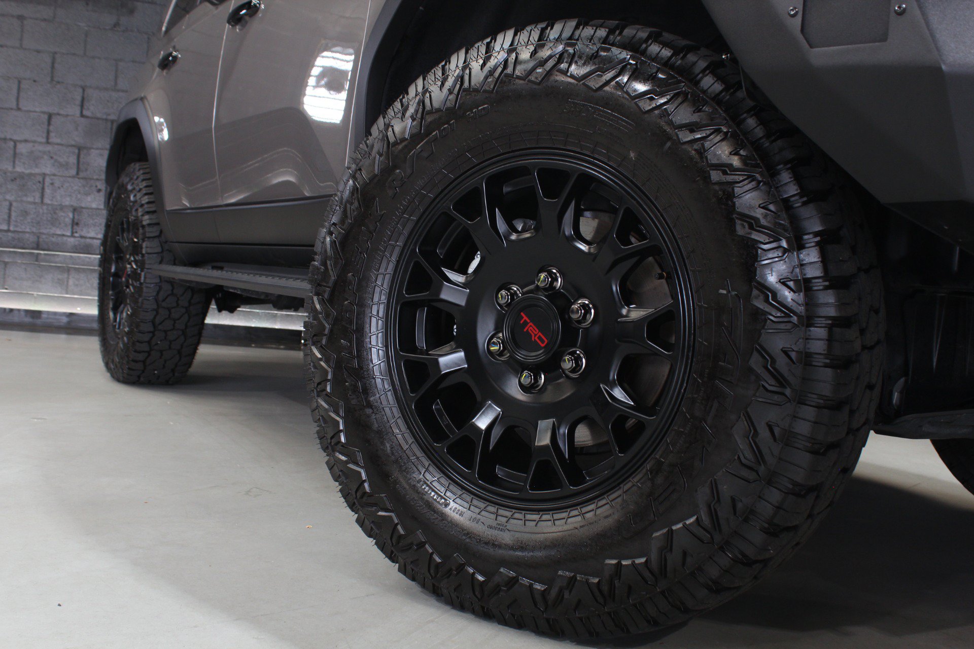 Used 2025 Toyota Land Cruiser w/ Premium Package AWD/4WD image 25
