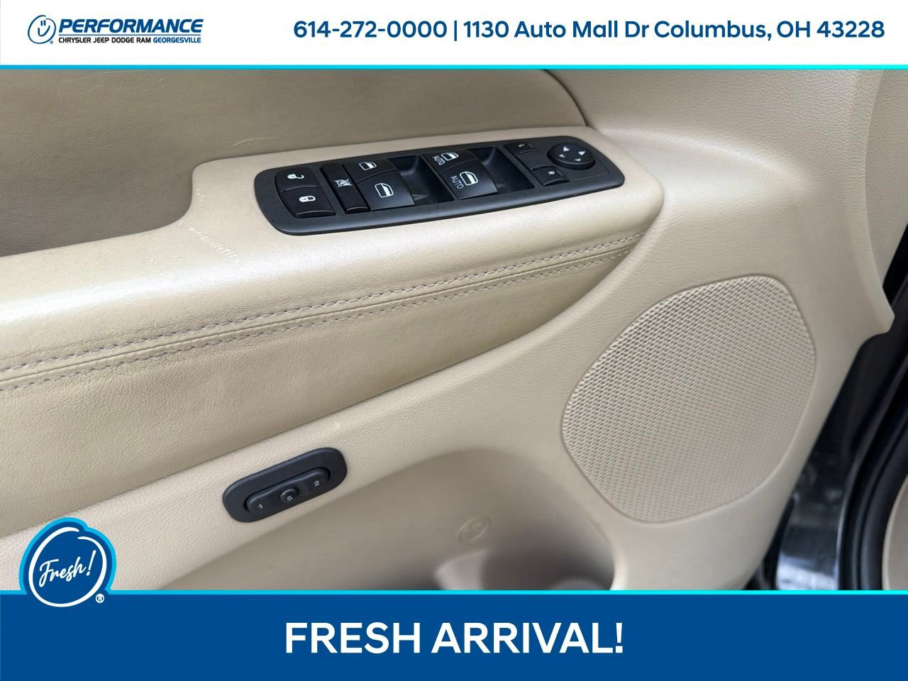 Used 2011 Jeep Grand Cherokee Overland AWD/4WD image 17