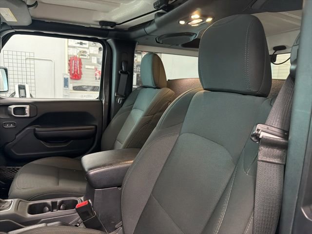 Used 2020 Jeep Wrangler Sport AWD/4WD image 15