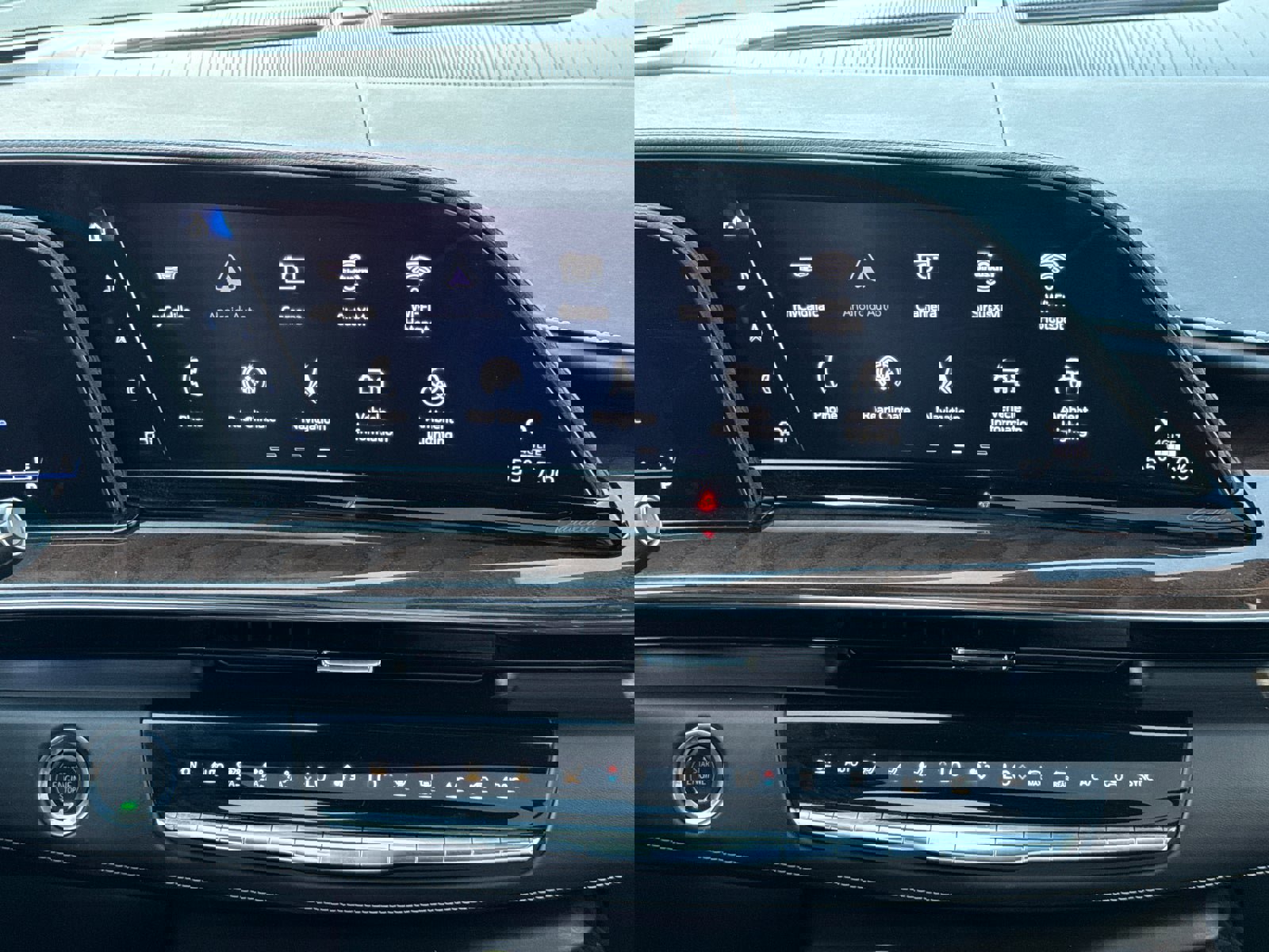 Certified 2024 Cadillac Escalade ESV Sport Platinum w/ LPO, ONYX Package AWD/4WD image 26