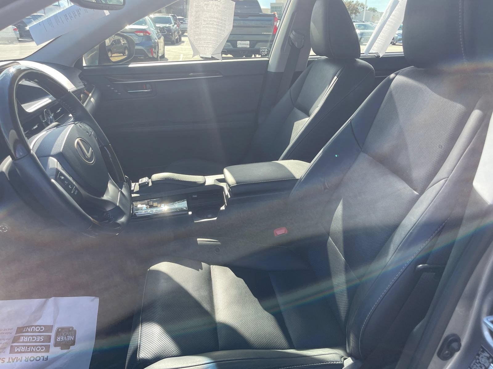 Used 2015 Lexus ES 350 w/ Ultra Luxury Package FWD image 33