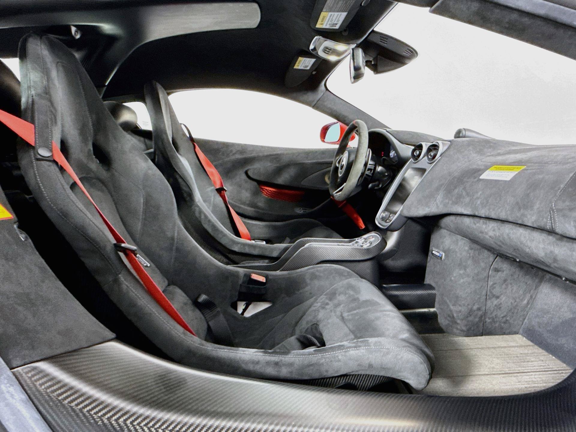 Used 2020 McLaren 620R RWD image 33