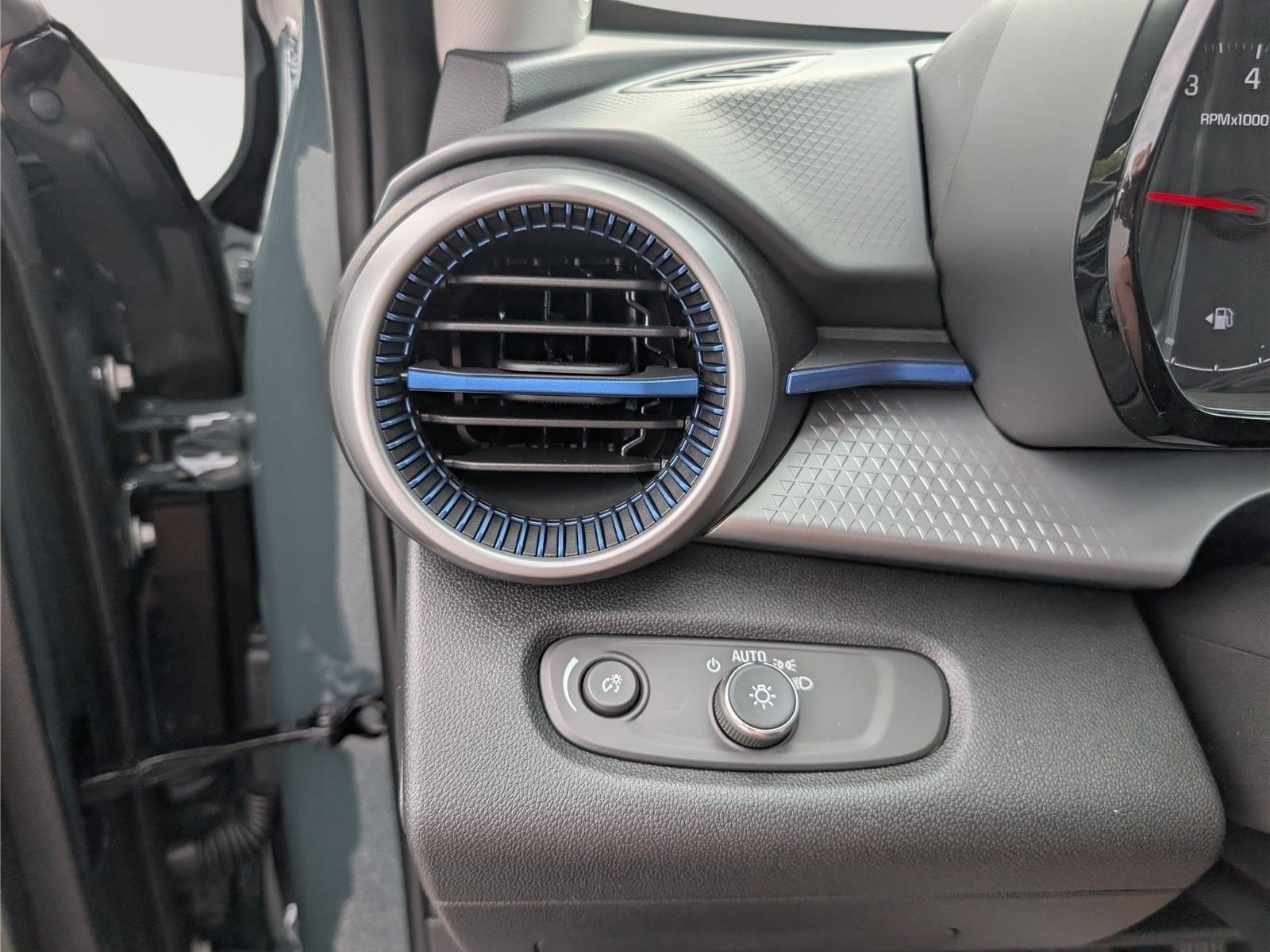 New 2026 Chevrolet Trax LS FWD image 16