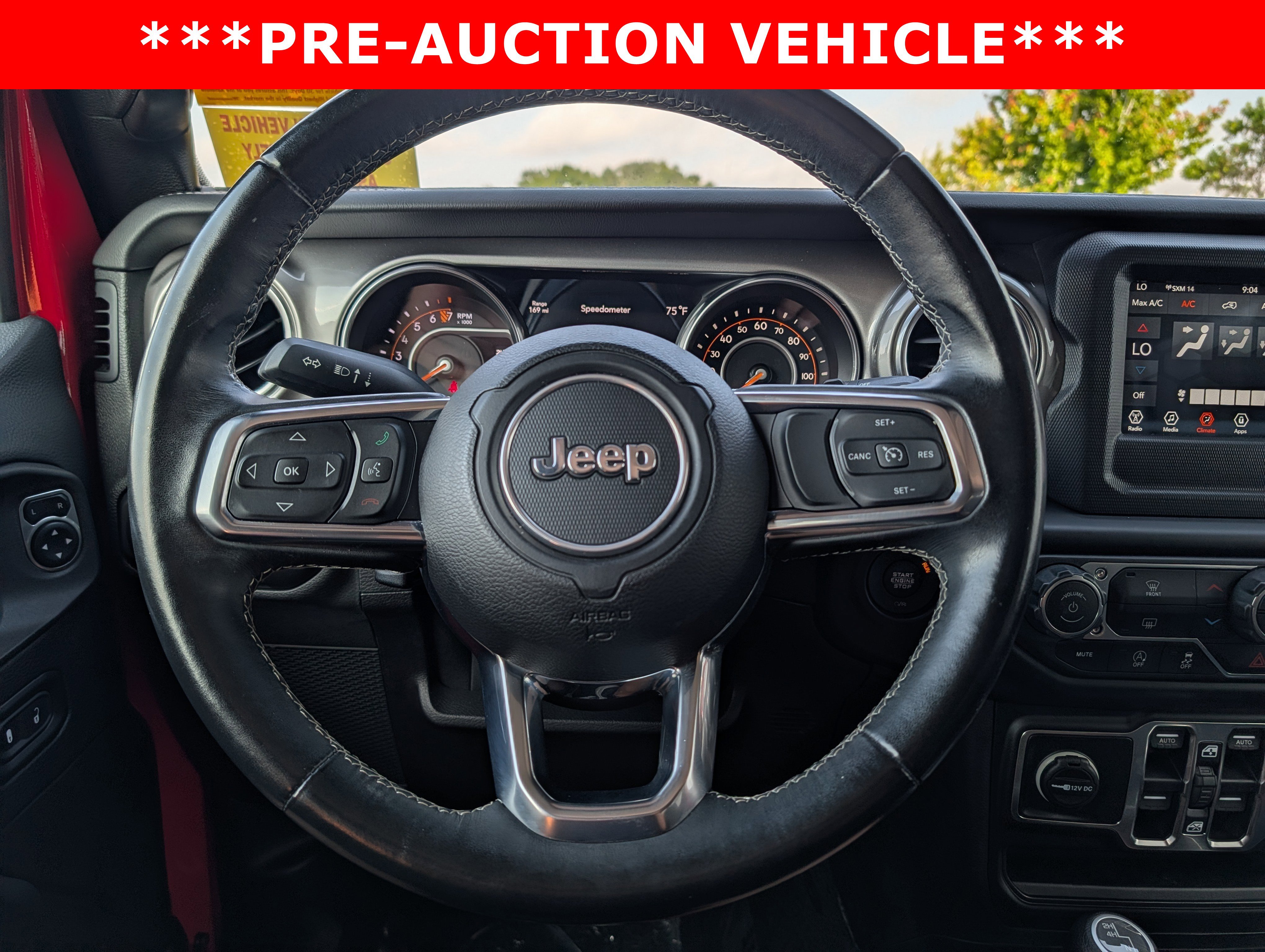 Used 2019 Jeep Wrangler Unlimited Sahara AWD/4WD image 26