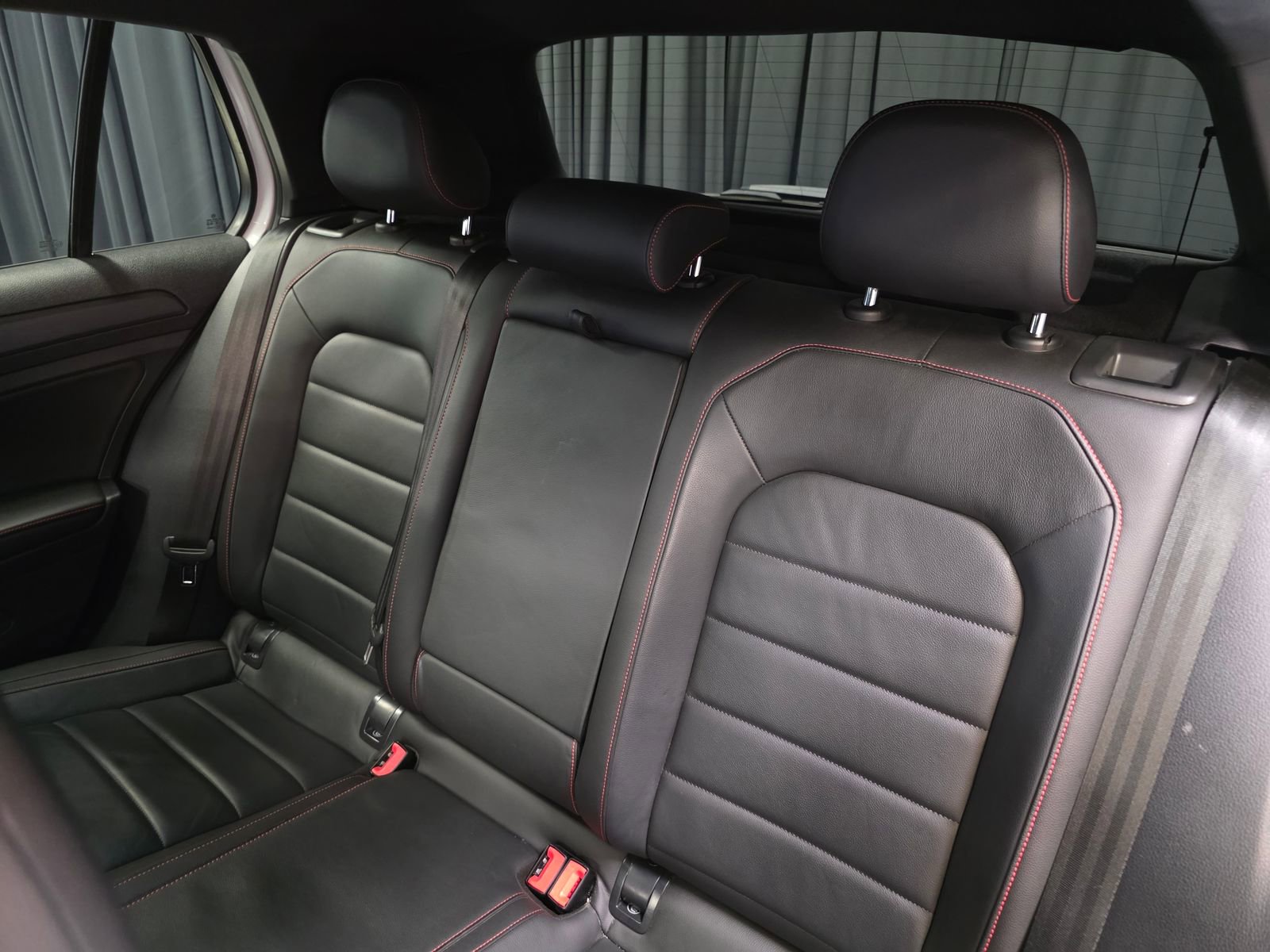 Used 2018 Volkswagen GTI SE w/ SE Leather Package FWD image 26