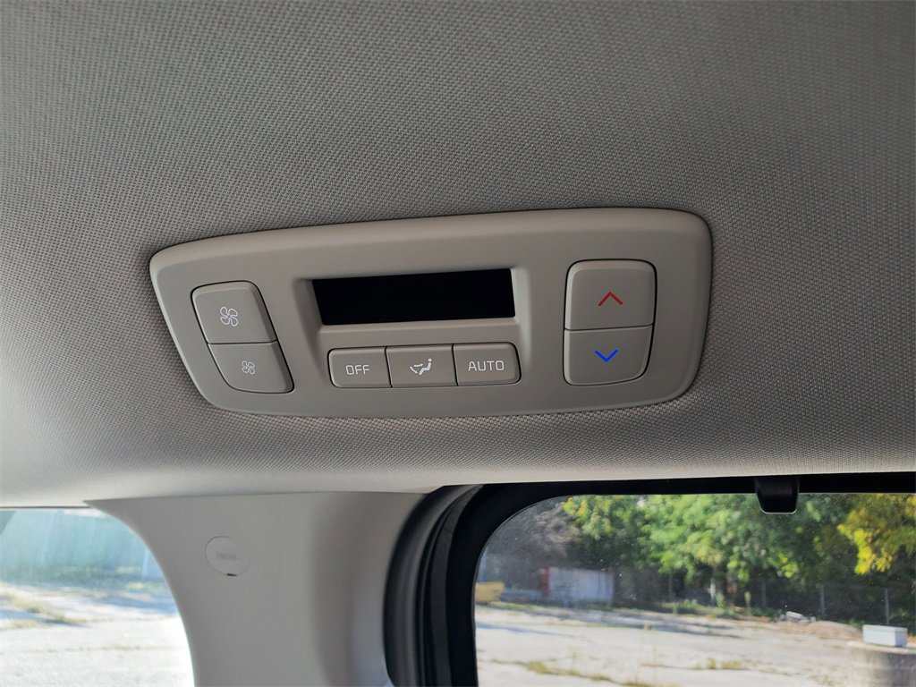 New 2026 Kia Carnival SX image 30