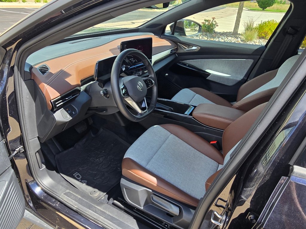 Used 2024 Volkswagen ID.4 2WD image 23