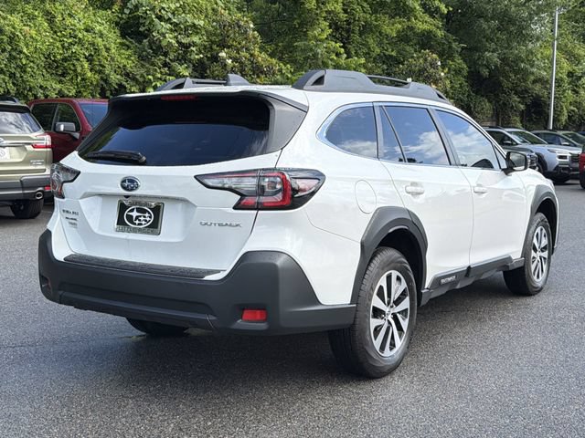 Used 2025 Subaru Outback Premium AWD/4WD image 3