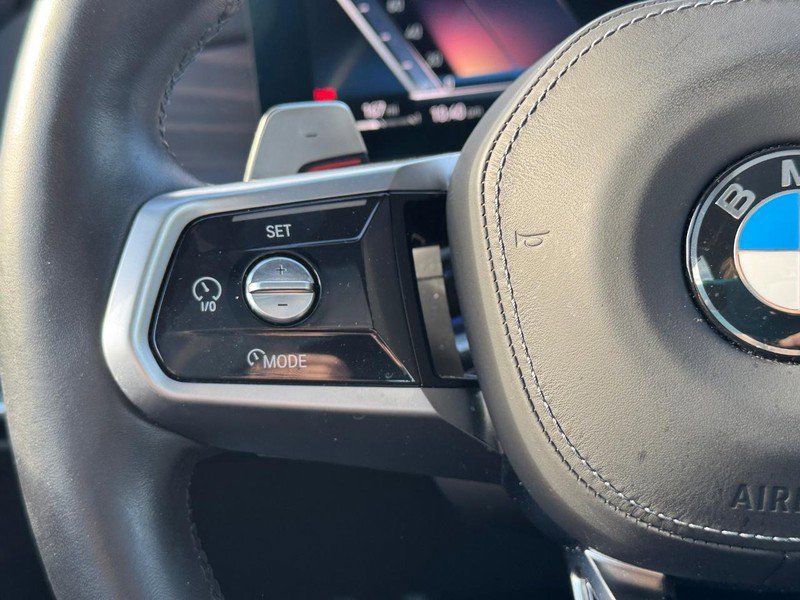 Used 2023 BMW 760i xDrive image 19