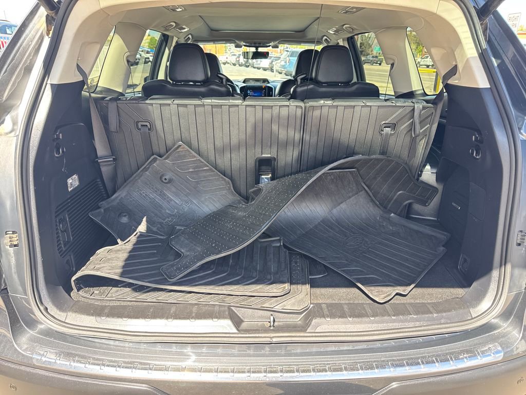 Used 2020 Subaru Ascent Limited w/ Technology Package image 23