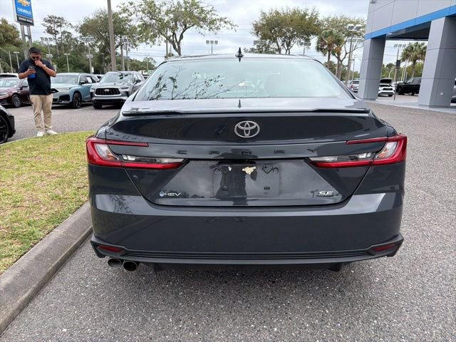 Used 2025 Toyota Camry SE FWD image 4
