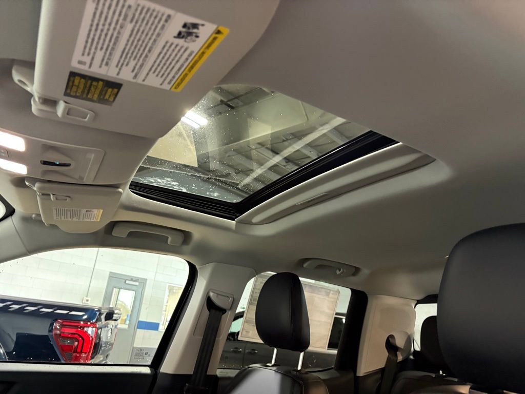 New 2026 Ford Maverick Lariat w/ Black Appearance Package image 19