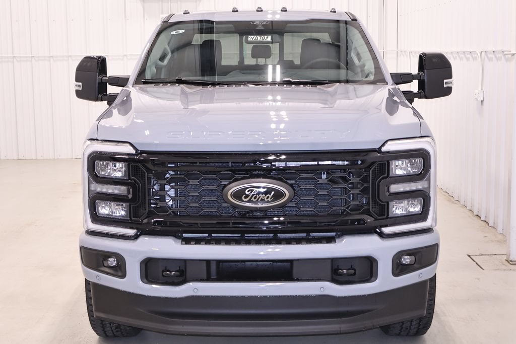 New 2026 Ford F350 Lariat w/ Black Appearance Package AWD/4WD image 4