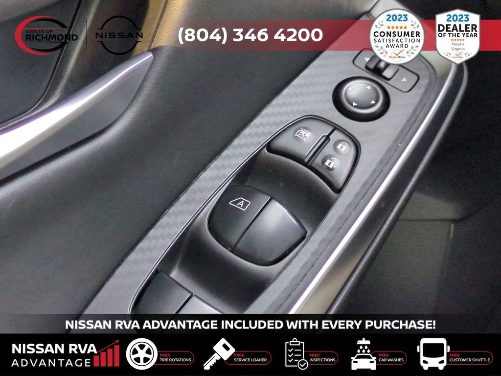 Used 2025 Nissan Sentra SR image 23