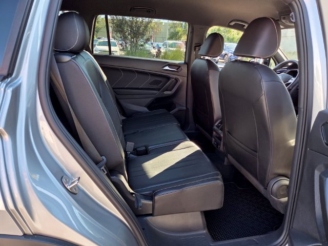 Used 2022 Volkswagen Tiguan SE R-Line FWD image 19