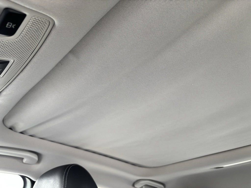 Used 2018 INFINITI QX30 Premium w/ Technology Package image 27