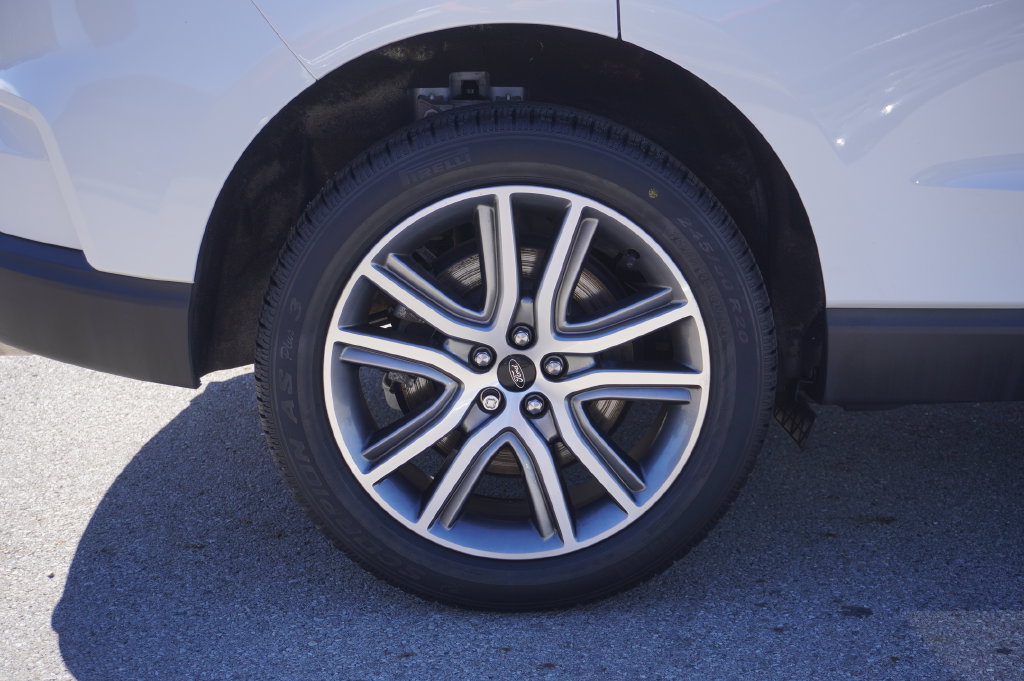 Used 2024 Ford Edge Titanium AWD/4WD image 12