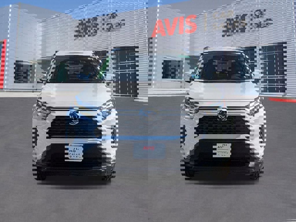Used 2025 Toyota RAV4 XLE image 10