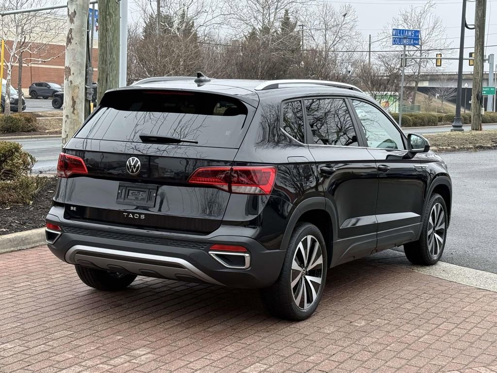 Used 2022 Volkswagen Taos SE image 6