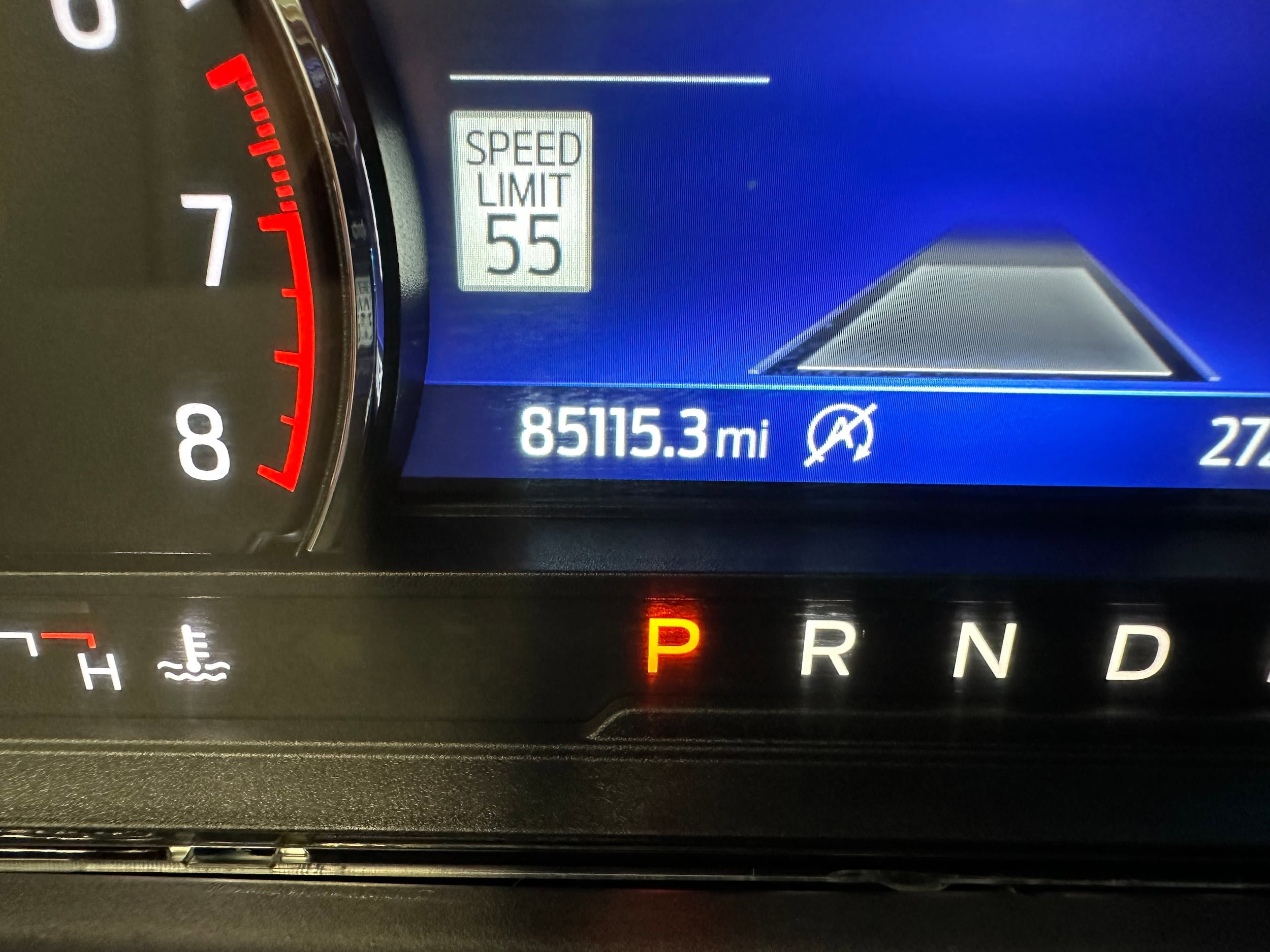 Used 2021 Ford Explorer Limited w/ Equipment Group 301A AWD/4WD image 28